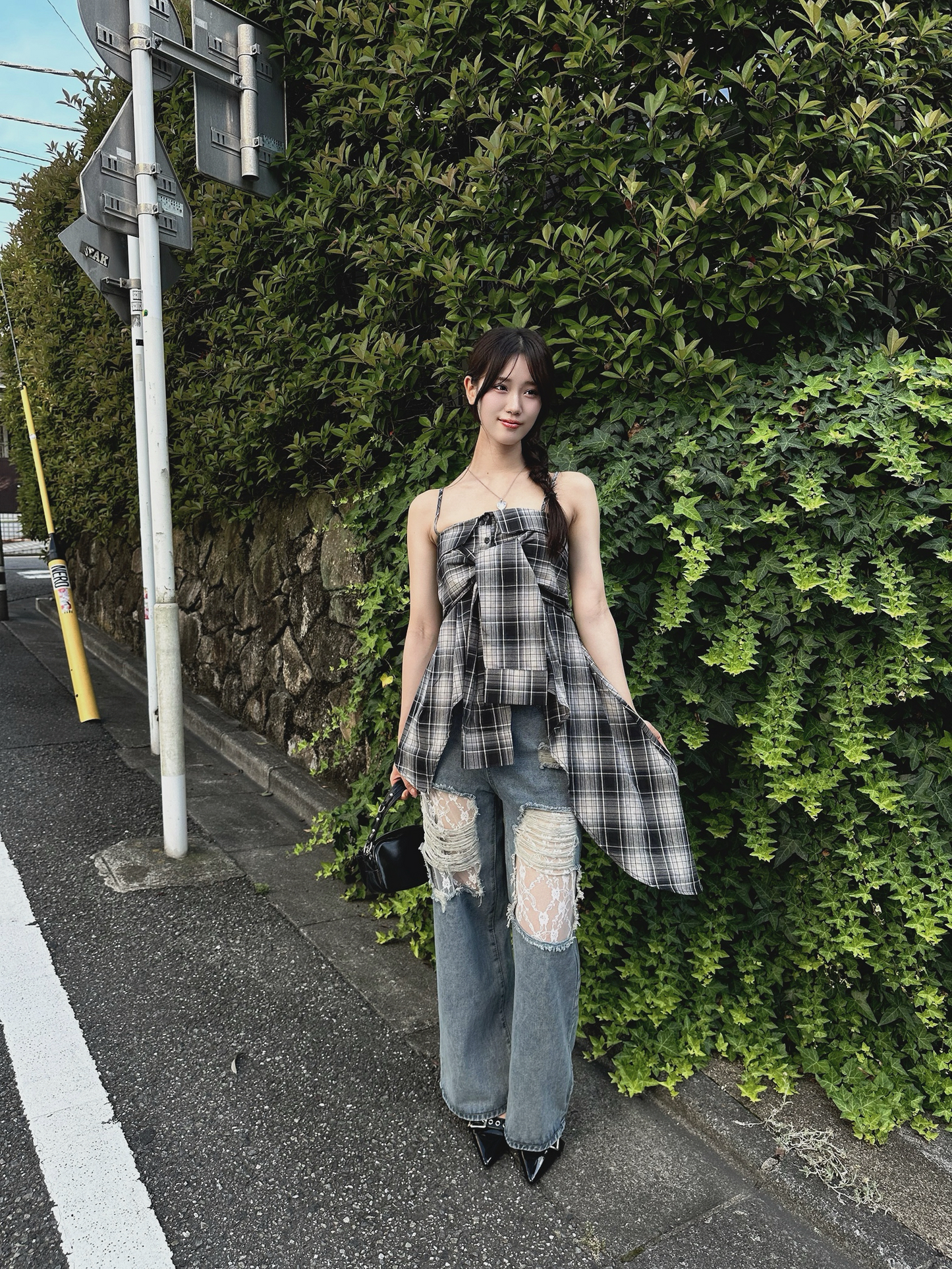 ダメージレースデニムパンツ